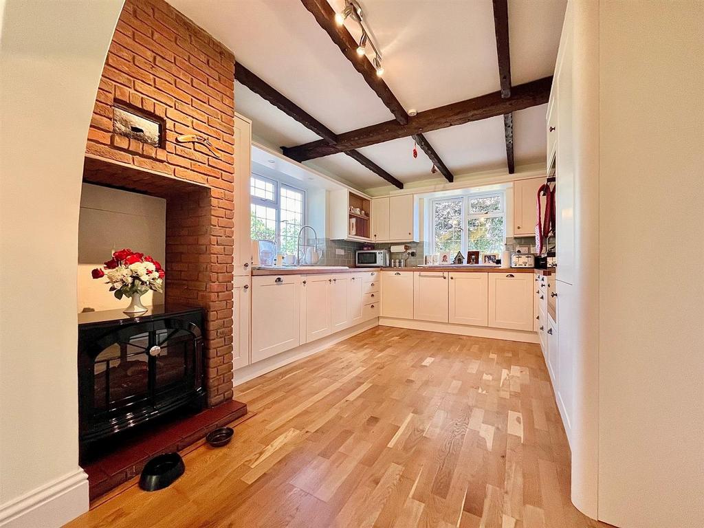 Kitchen/Breakfast Room