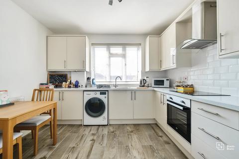 2 bedroom apartment for sale, Addiscombe Road, Croydon, CR0