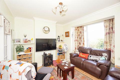 4 bedroom semi-detached house for sale, Rye Road, Hastings