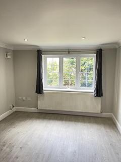 1 bedroom flat to rent, Lampton Road, Hounslow TW3