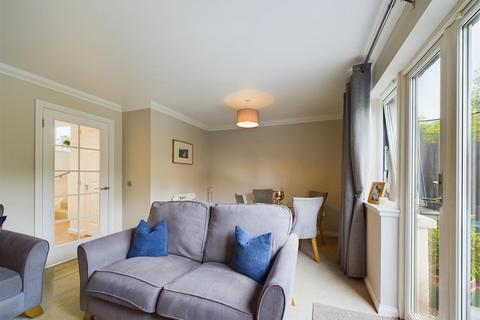 19 School Field Road, Rattray, Blairgowrie, PH10 7FD