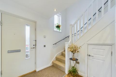 19 School Field Road, Rattray, Blairgowrie, PH10 7FD