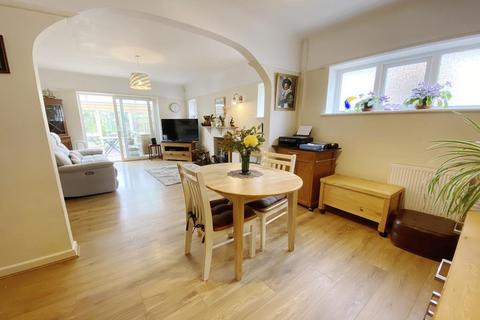 2 bedroom bungalow for sale, Muscliff Bournemouth, Dorset BH9 3NX