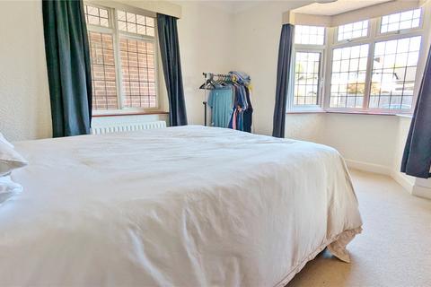 9 Alford Close, Worthing, BN14 9BE