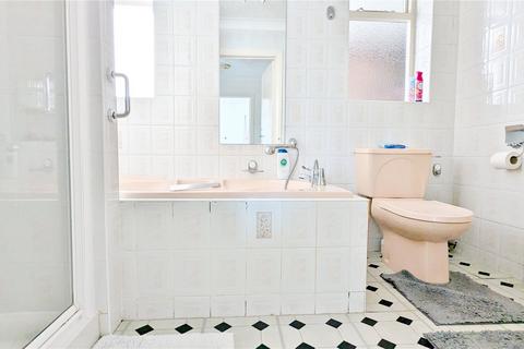 9 Alford Close, Worthing, BN14 9BE