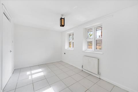 undefined, Gainsborough Court,, Lime Grove, London