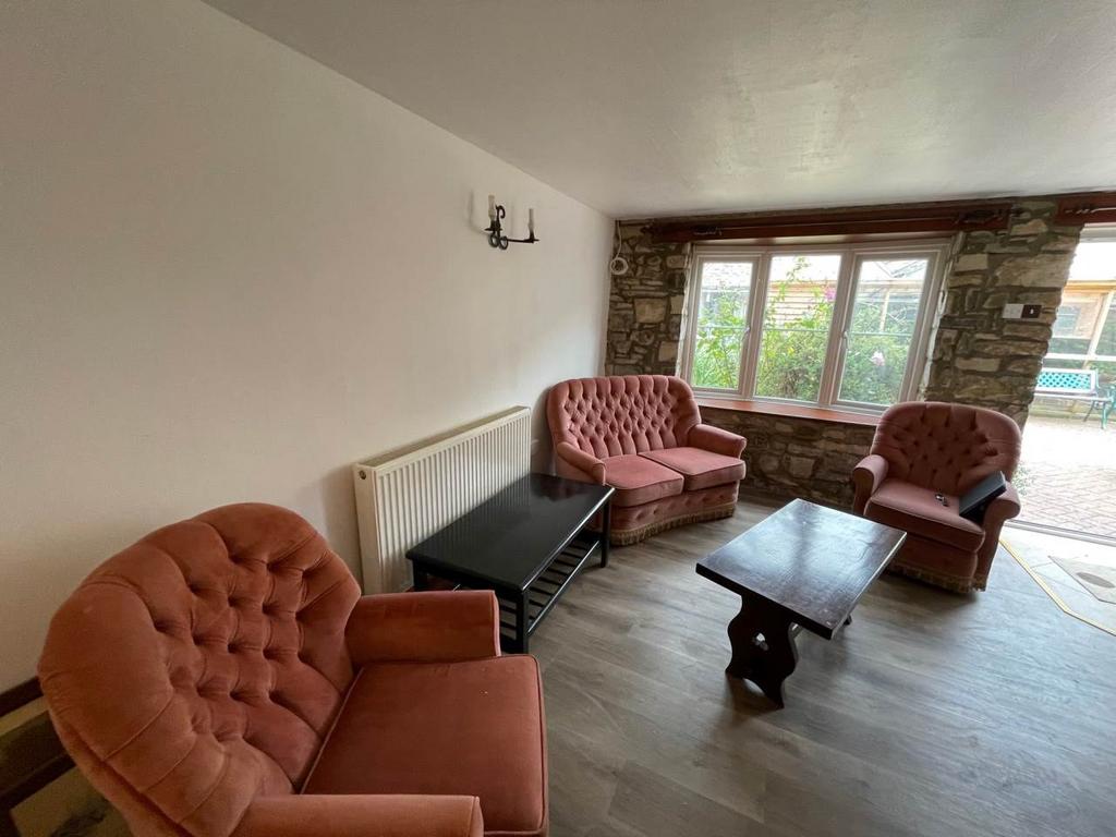 Cottage 2 ivy house