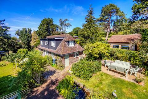 4 bedroom detached house for sale, Batts Lane, Pulborough