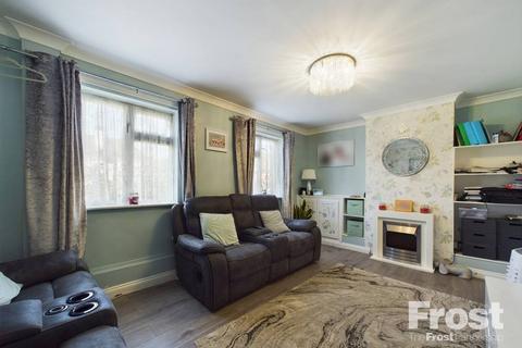 3 bedroom semi-detached house for sale, Worple Avenue, Staines-upon-Thames, Surrey, TW18