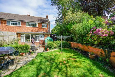 3 bedroom semi-detached house for sale, Amherst Close, Hastings