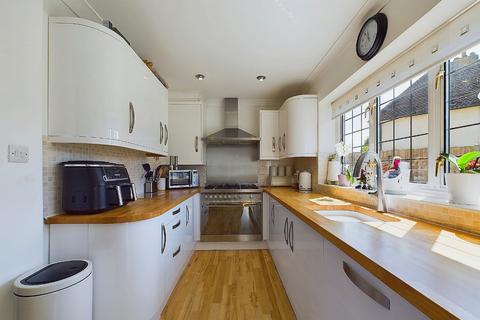 2 bedroom semi-detached house for sale, Arsenal Road, London SE9