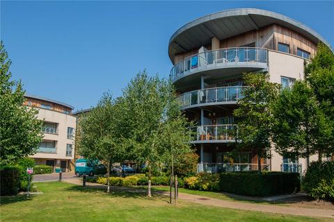 2 bedroom apartment for sale, Blagrove Road, Teddington, TW11