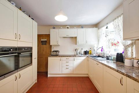 4 bedroom semi-detached house for sale, Broadoak Road, Erith DA8