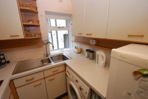 34 Dundee Drive, Glasgow, G52 3HW