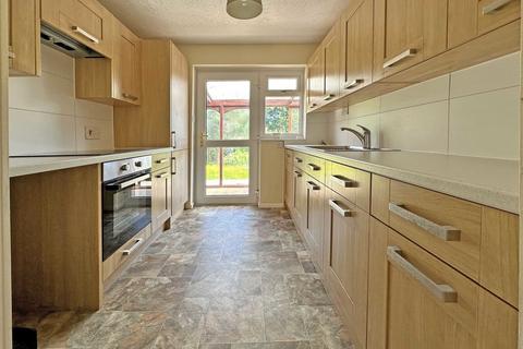 21 Rayners, Kennford, Exeter, EX6 7TP