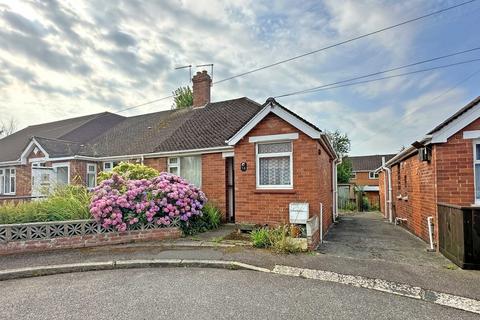 2 bedroom semi-detached bungalow for sale, Summer Close, Exeter