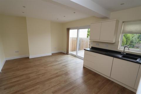 3 bedroom semi-detached house for sale, Rayleigh Road, Hutton, Brentwood