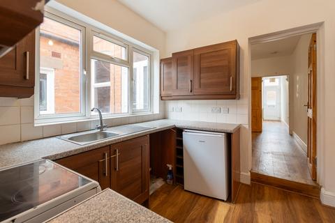 38 Shrubbery Road, Worcester, WR1 1QR