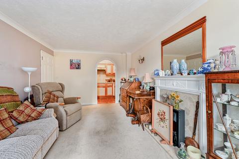 1 bedroom apartment for sale, Strand Court, Rye, East Sussex TN31 7AY