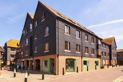 1 bedroom apartment for sale, Strand Court, Rye, East Sussex TN31 7AY