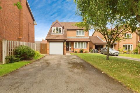 4 bedroom detached house to rent, Abbotsbury Close, Wistaston