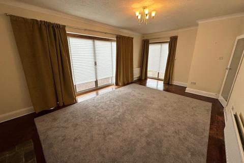 1 bedroom ground floor flat to rent, Main Road, Weston