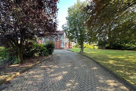undefined, Main Road, Weston