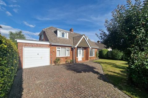 3 bedroom detached house for sale, Lentune Way, Lymington SO41