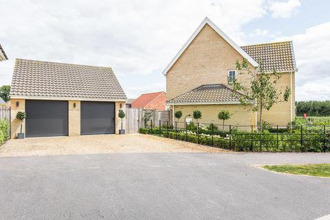 5 bedroom detached house for sale, Minnow Way, Mulbarton