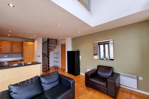 2 bedroom penthouse to rent, Gotts Road, Leeds LS12