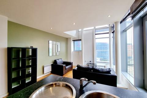 2 bedroom penthouse to rent, Gotts Road, Leeds LS12