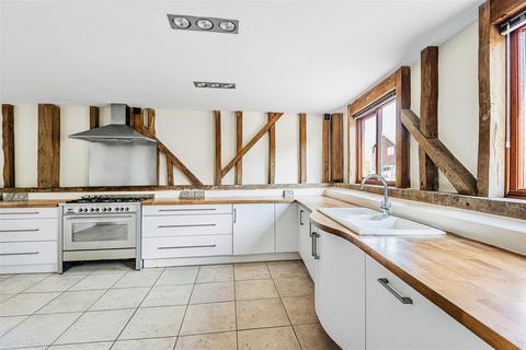 4 bedroom barn conversion to rent, Kings Lane, Didcot OX11