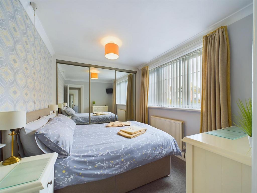 Bedroom:
