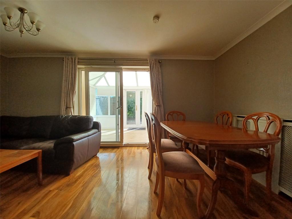 Living/Dining Room