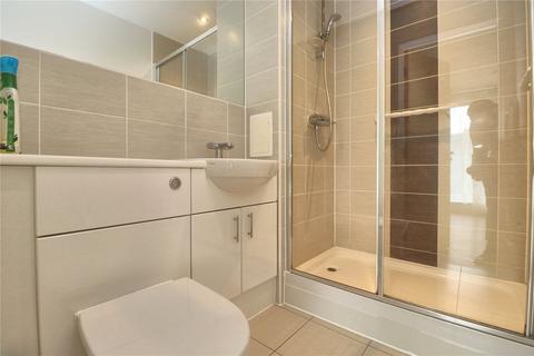 2 bedroom flat for sale, Bradfield House, Woking GU22