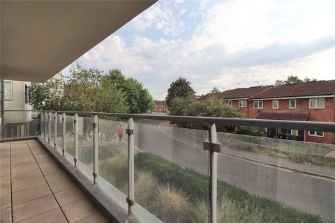 2 bedroom flat for sale, Bradfield House, Woking GU22