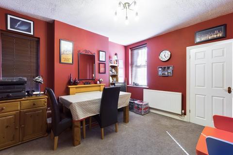 3 bedroom end of terrace house for sale, Calais Road, Burton-on-Trent