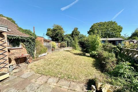 15 Silver Birch Close, Dartford, DA2 7NH