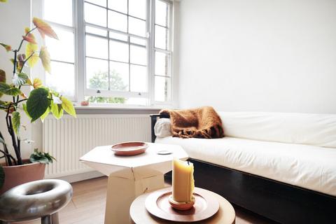 Flat 4, 7 Clapton Terrace, London, E5 9BW