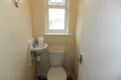 2 Derwentwater Terrace, Leeds, LS6 3JL