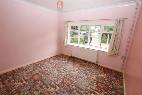 38 Brooklyn Drive, Humberston, Grimsby, DN36 4EN