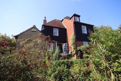 4 bedroom detached house for sale, Loop Street, Sandwich