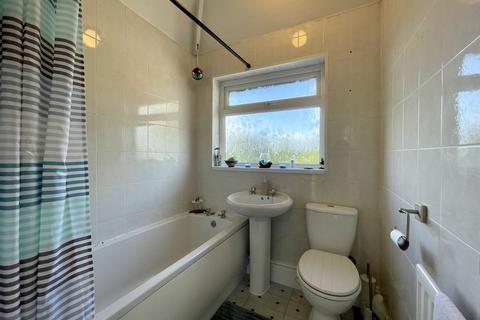 123 Barn Lane, Solihull, B92 7LZ