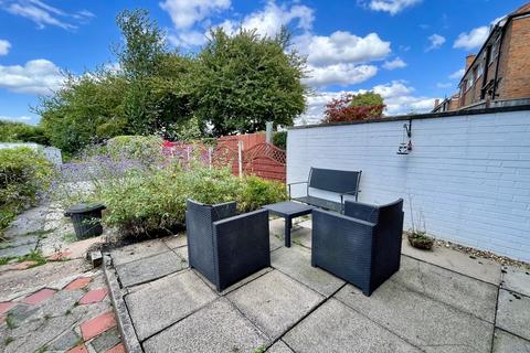 123 Barn Lane, Solihull, B92 7LZ