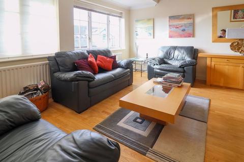 2 bedroom apartment for sale, The Spires, Canterbury CT2