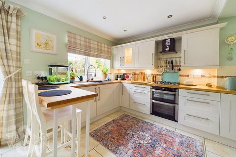 3 bedroom semi-detached house for sale, Drayton High Road, Hellesdon, Norwich