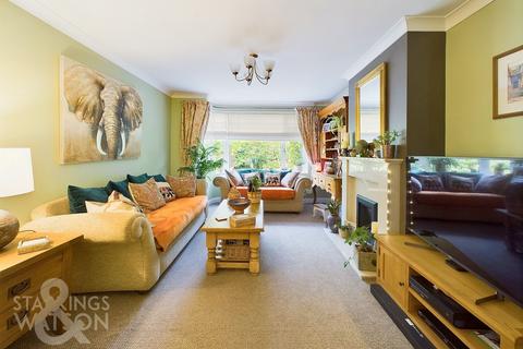 3 bedroom detached house for sale, Drayton High Road, Hellesdon, Norwich