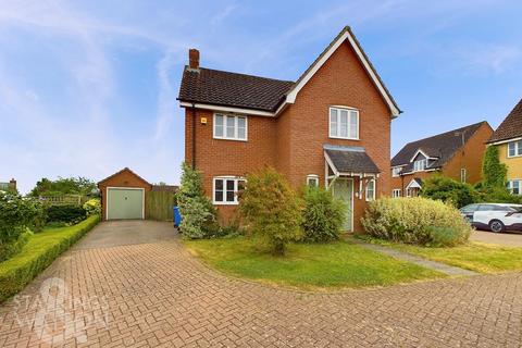 3 bedroom detached house for sale, John Childs Way, Bungay