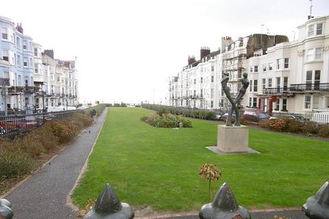 2 bedroom property to rent, Devonshire Place, Brighton, BN2