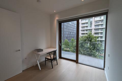 undefined, Lewis Cubitt Walk, London N1C
